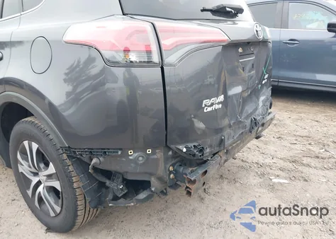 2017 Toyota Rav4 Le z USA, uszkodzony, nr VIN JTMBFREV2HJ120596